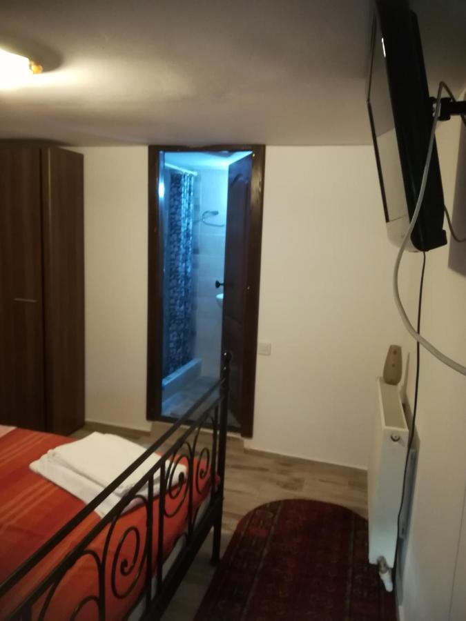 Vila Margareta Curtea de Argeş Exteriör bild